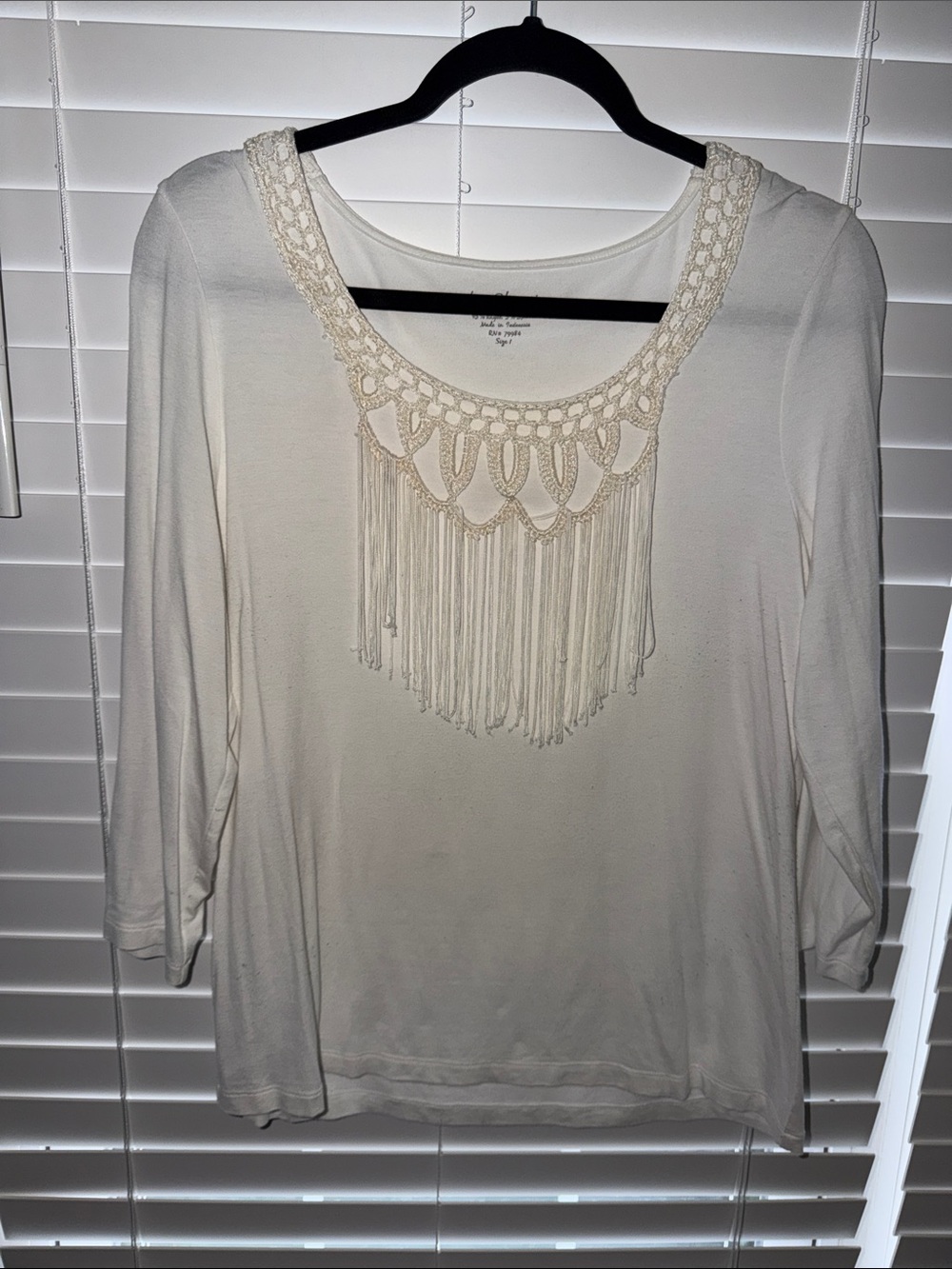 Chico's Cream Crochet Fringe Long Sleeve Top